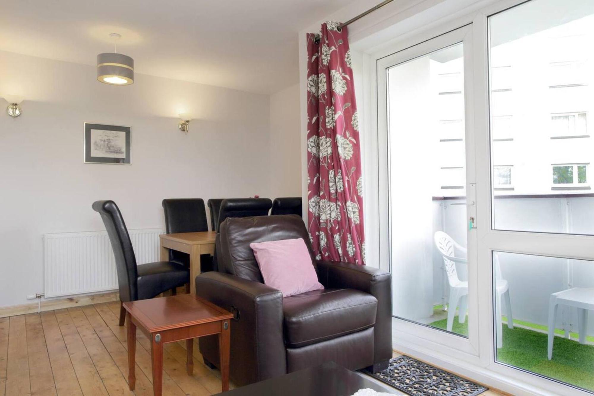 Apartment Family-friendly Flat Walkable From Princess Street Edinburgh