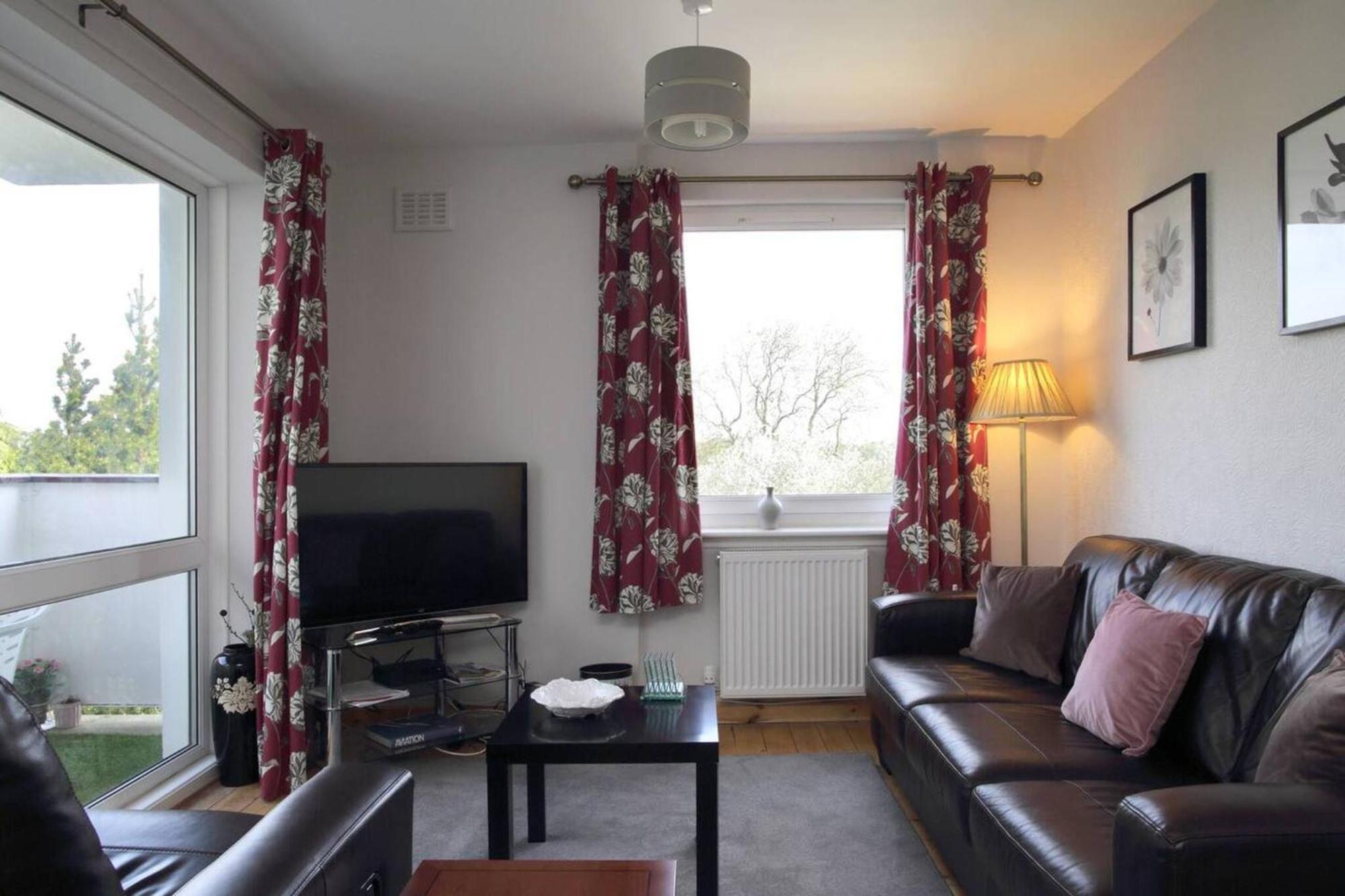 Apartment Family-friendly Flat Walkable From Princess Street Edinburgh